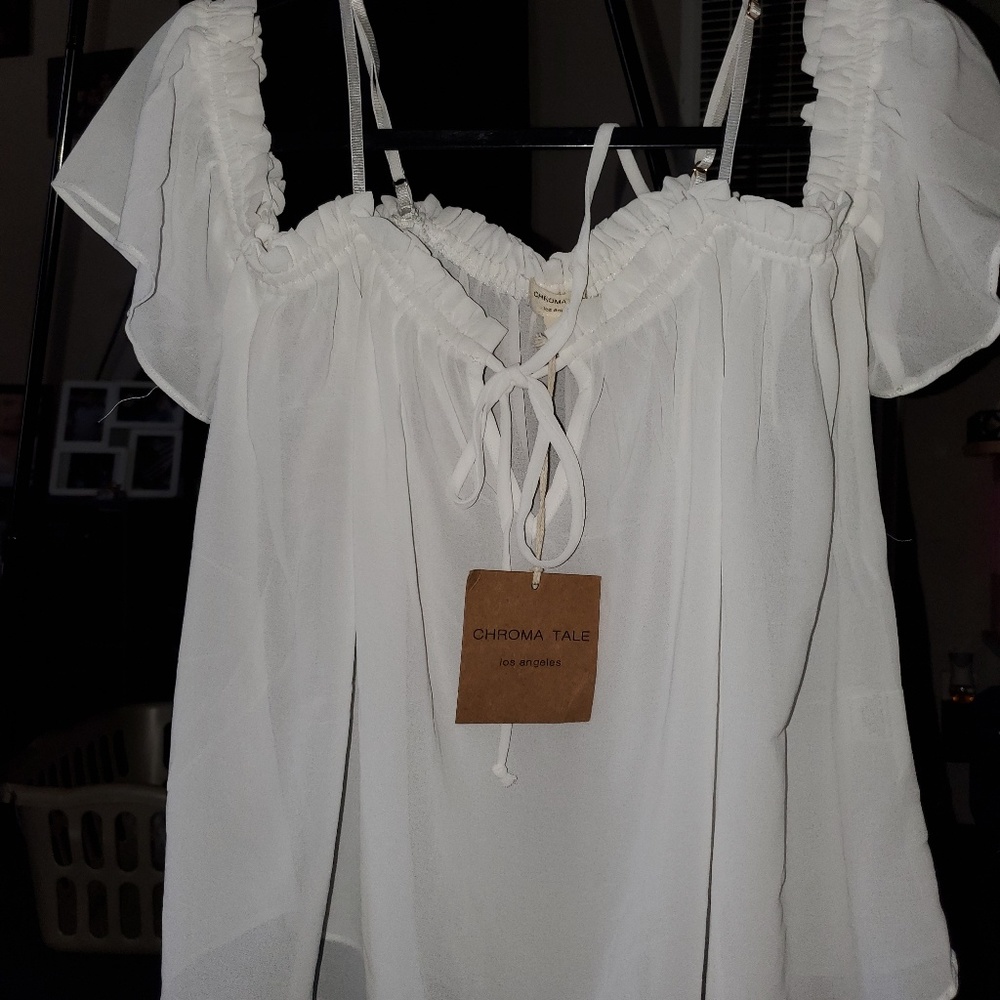 Womens tops